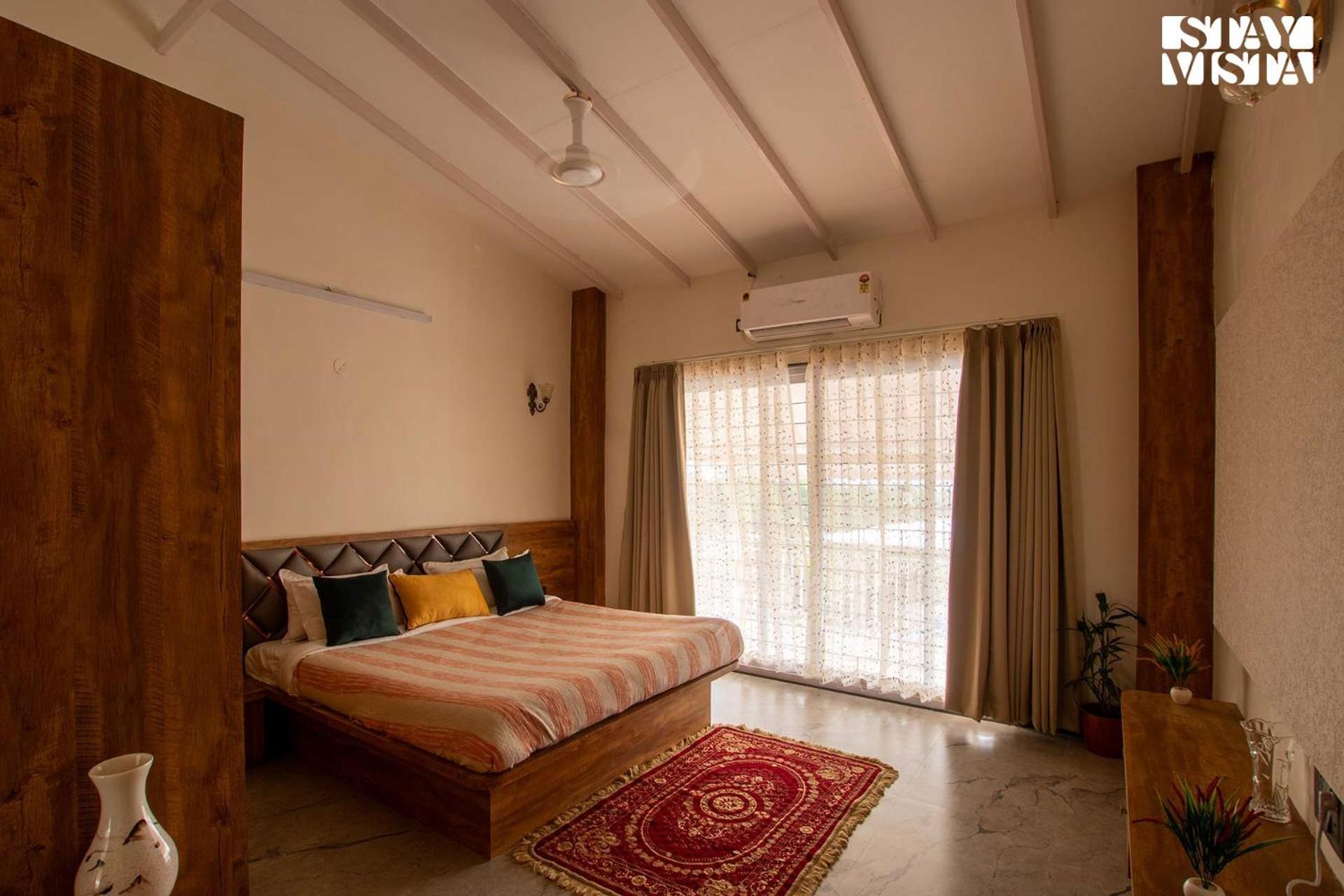 Stayvista'S Harvest Haven - Pool-View Villa With Deck & Machan Near Sula Nashik Buitenkant foto